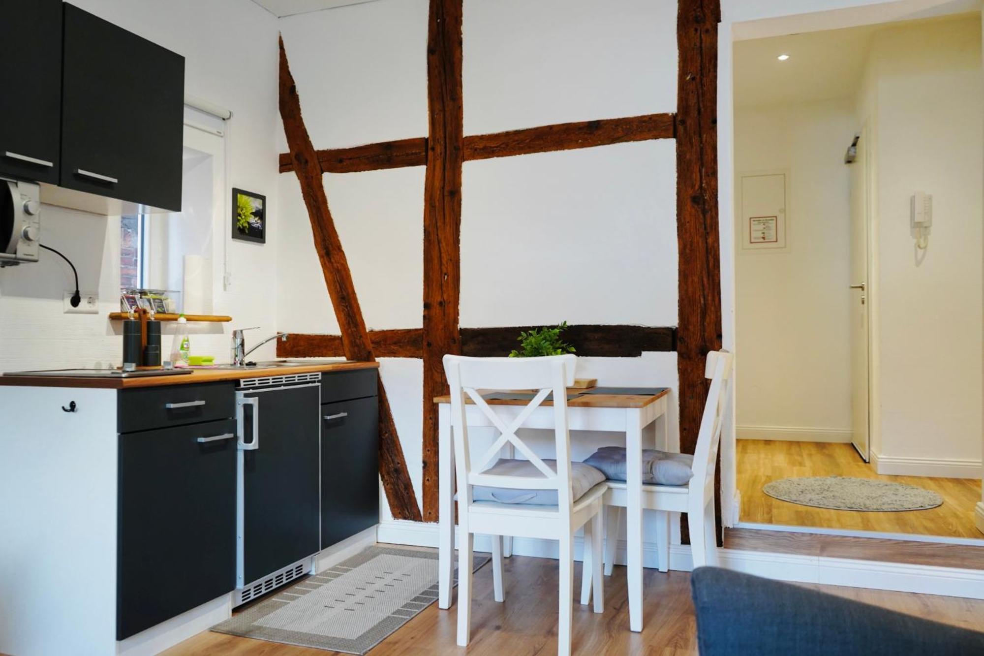 Altstadt Apartment II - Terrasse- Waschmaschine- Parkplatz Wolfsburg Esterno foto